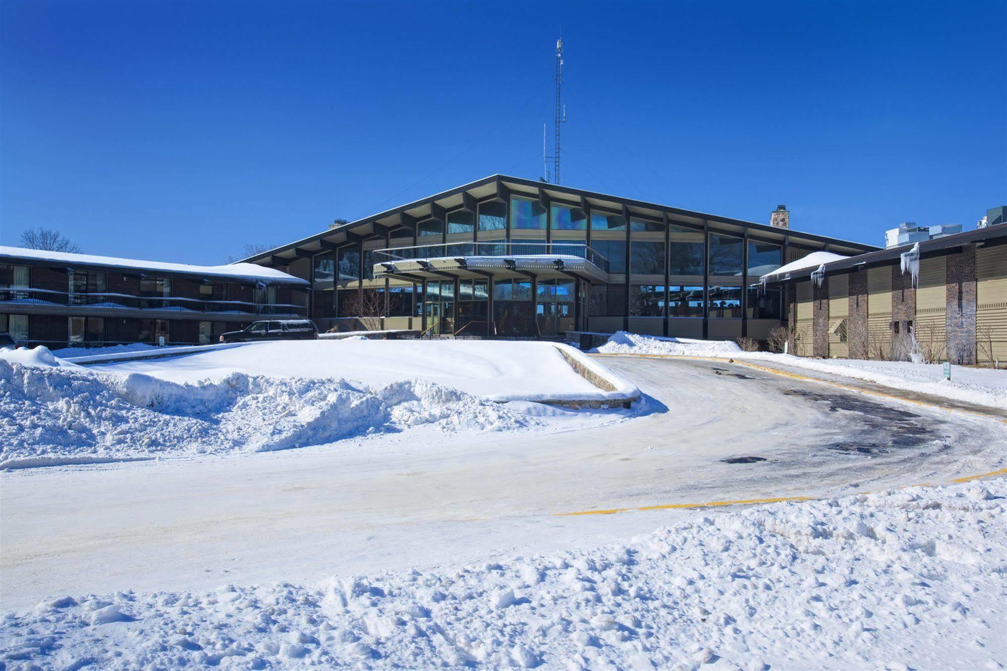 Summit Village Bellaire Exteriör bild